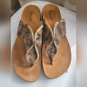 Think! Women's Floral Sandals Size 11/42
